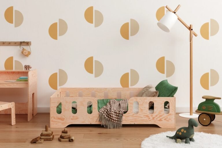 Bodenbett 160×190 mit Rausfallschutz: Die perfekte Schlaflösung für Kinder und Eltern